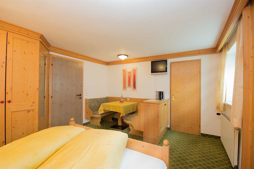 Hotel Garni Hainbacherhof Solden Ngoại thất bức ảnh